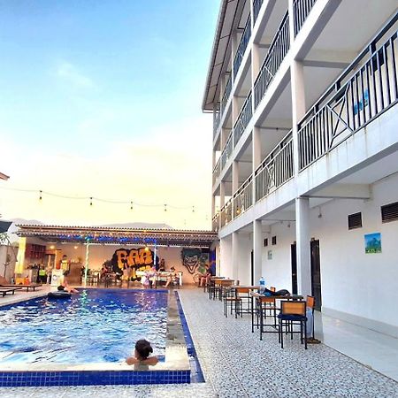 Vang Vieng Backpackers Hostel Exteriér fotografie