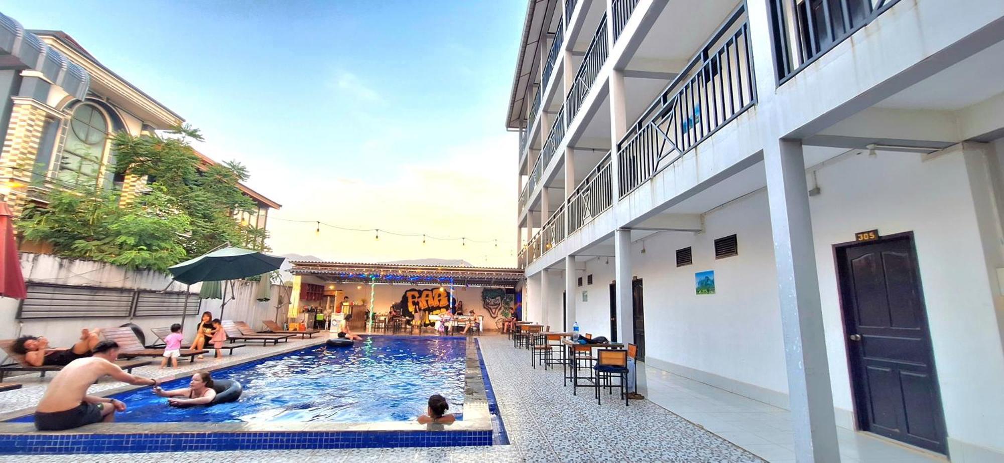 Vang Vieng Backpackers Hostel Exteriér fotografie