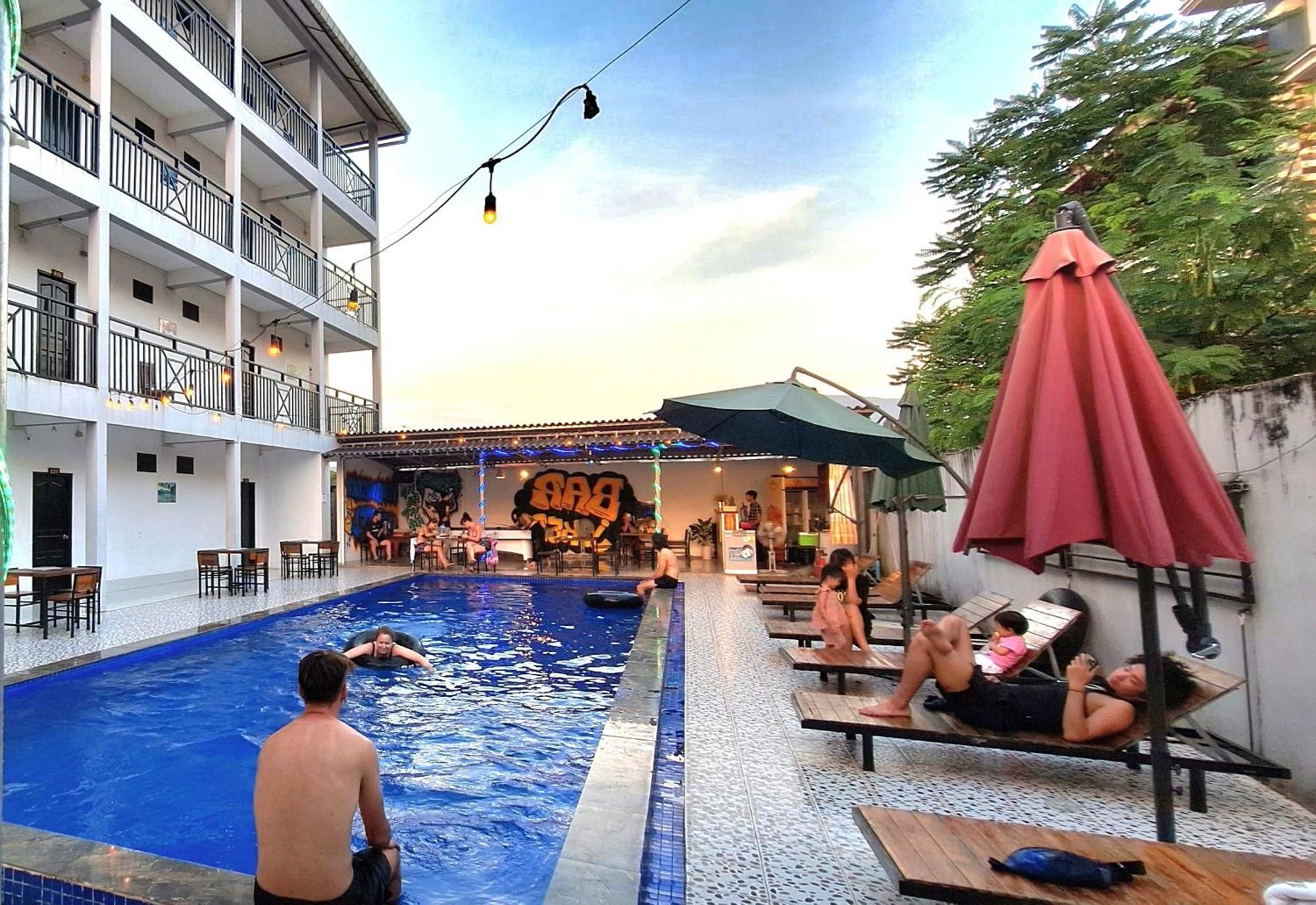 Vang Vieng Backpackers Hostel Exteriér fotografie