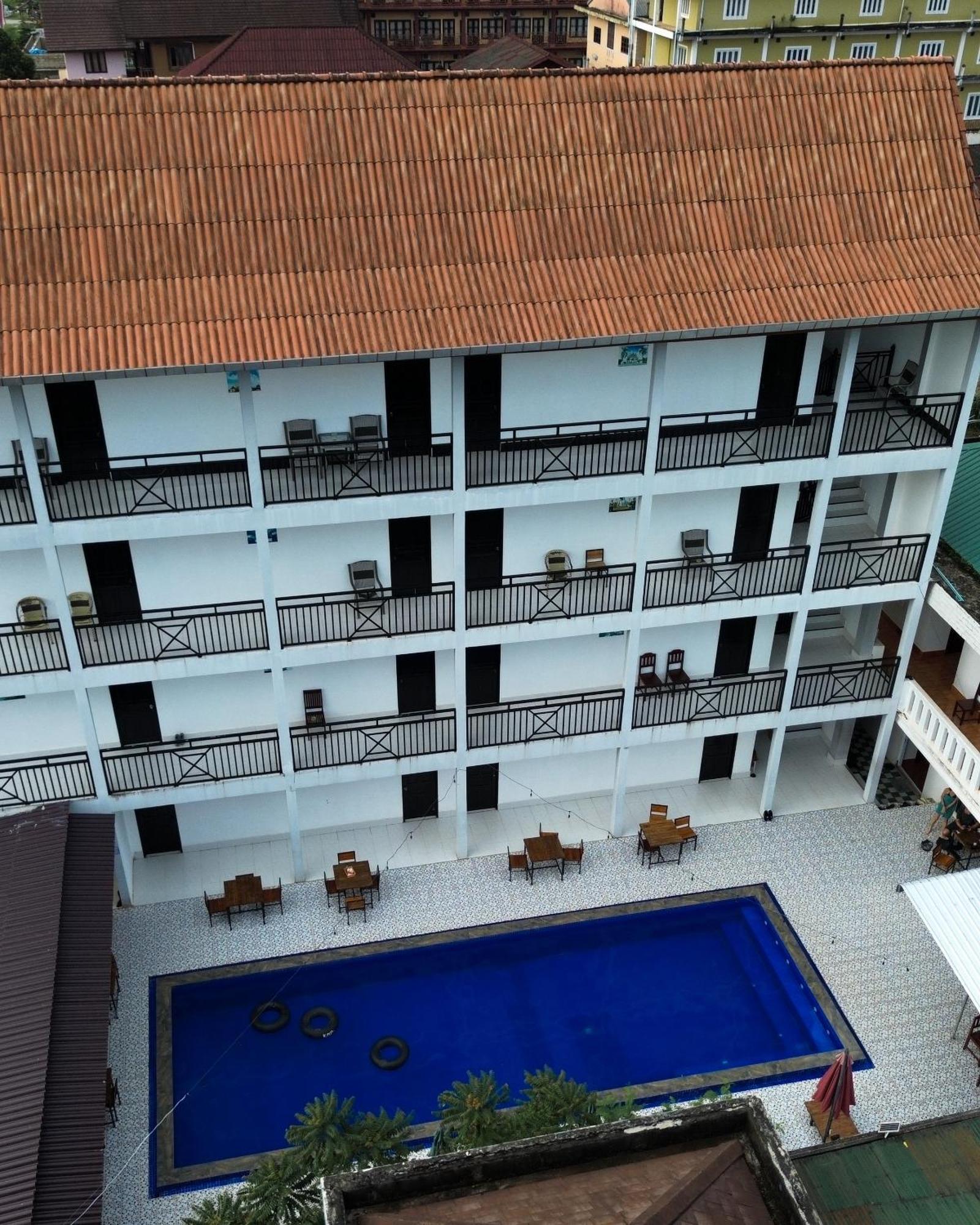 Vang Vieng Backpackers Hostel Exteriér fotografie
