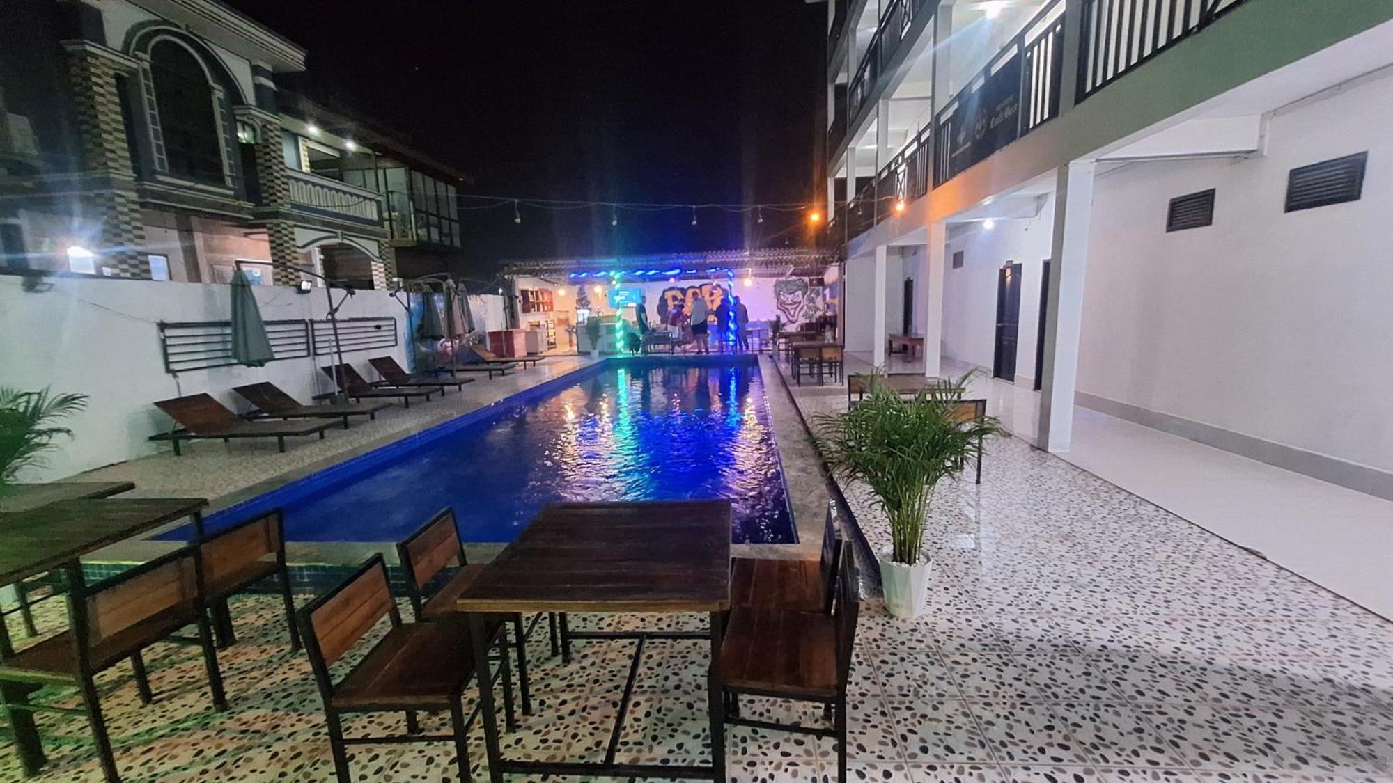 Vang Vieng Backpackers Hostel Exteriér fotografie