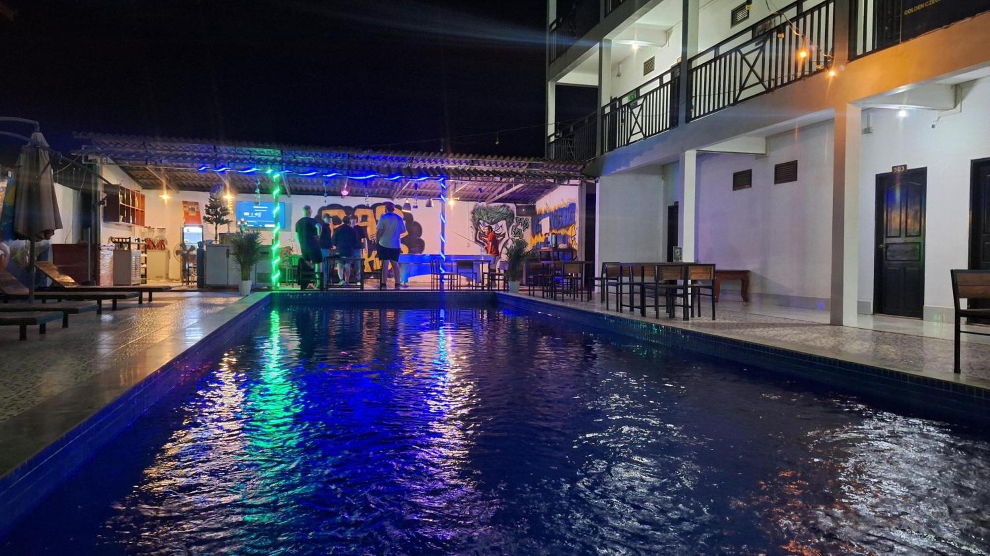 Vang Vieng Backpackers Hostel Exteriér fotografie