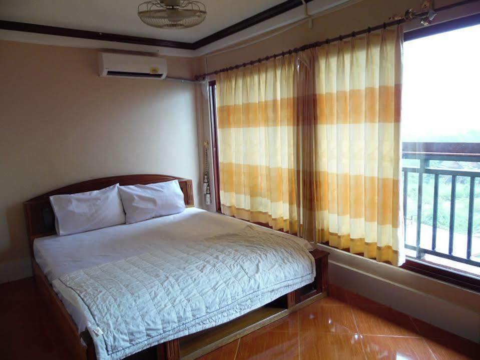 Vang Vieng Backpackers Hostel Exteriér fotografie