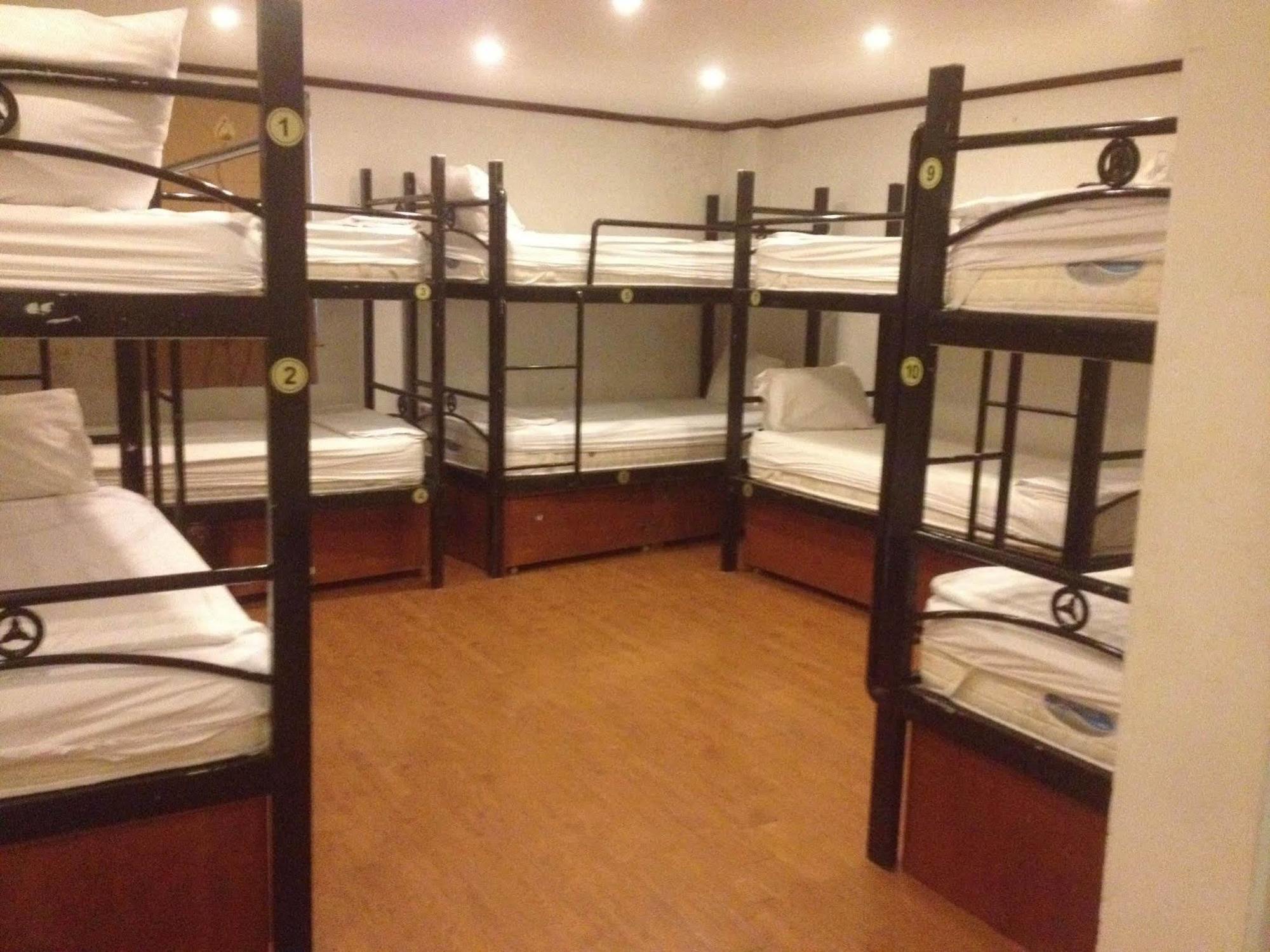 Vang Vieng Backpackers Hostel Exteriér fotografie